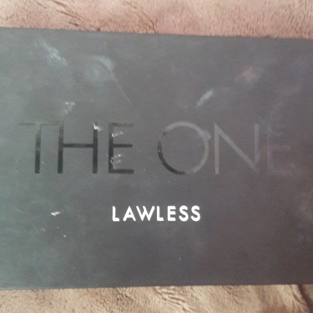 Lawless the one palette